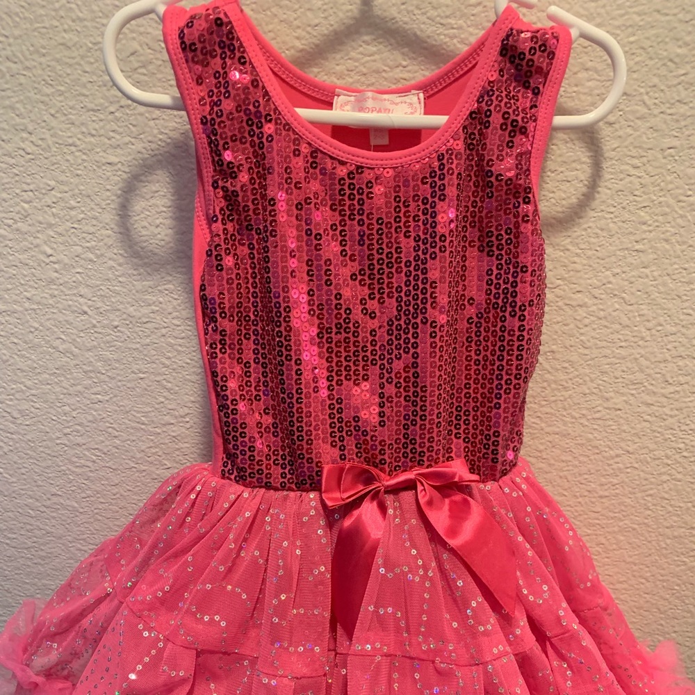 Fluffy, sparkly, sequin dress girls XS